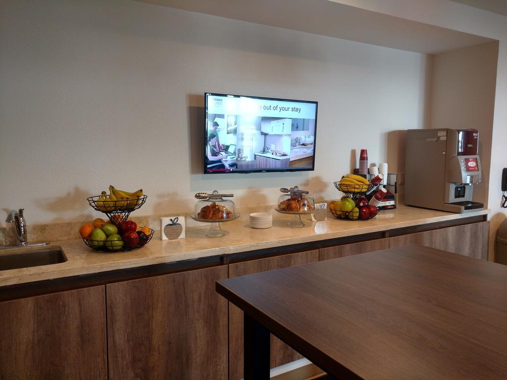 Extended Suites Saltillo Galerias Esterno foto