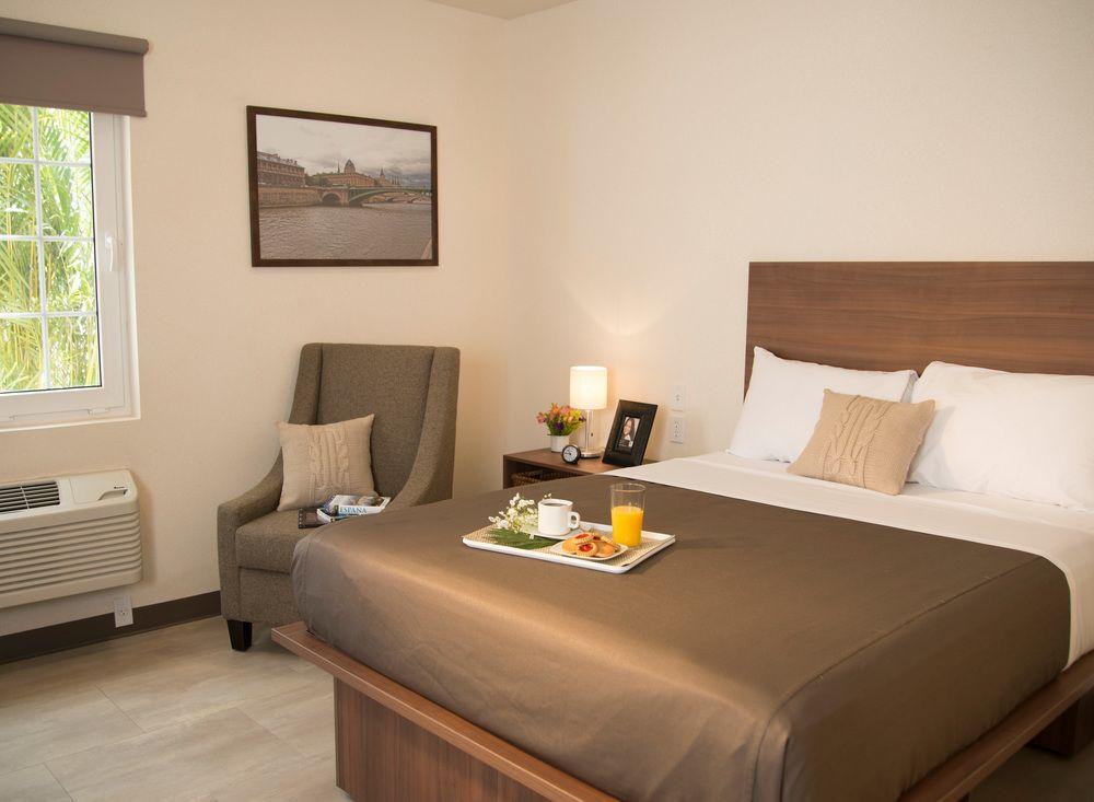 Extended Suites Saltillo Galerias Esterno foto